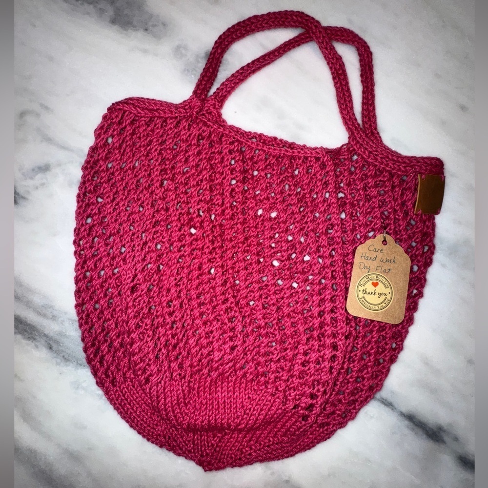 Hand Crotchet Market Bag NWT fuchsia pink Charlie Bear Knits